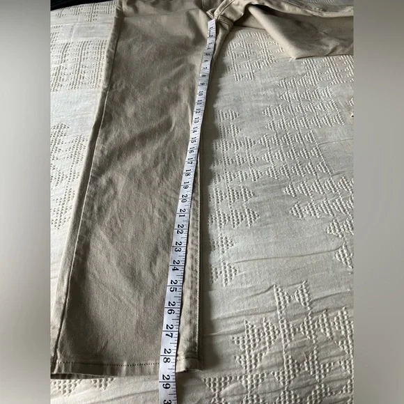 LEVI’S Tan Straight Leg High Rise Stovepipe Jeans Size 8 - Picture 9 of 13